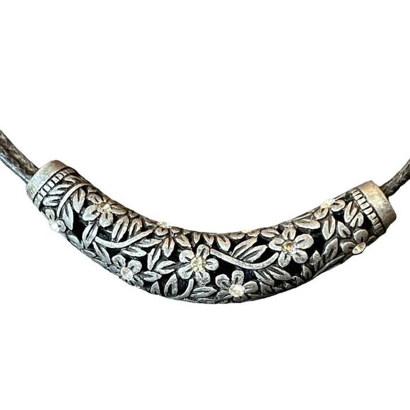 Lia Sophia MAGNOLIA Floral Bar Rhinestone Necklace Antiqued Silver/Pewter Tone - Picture 2 of 4